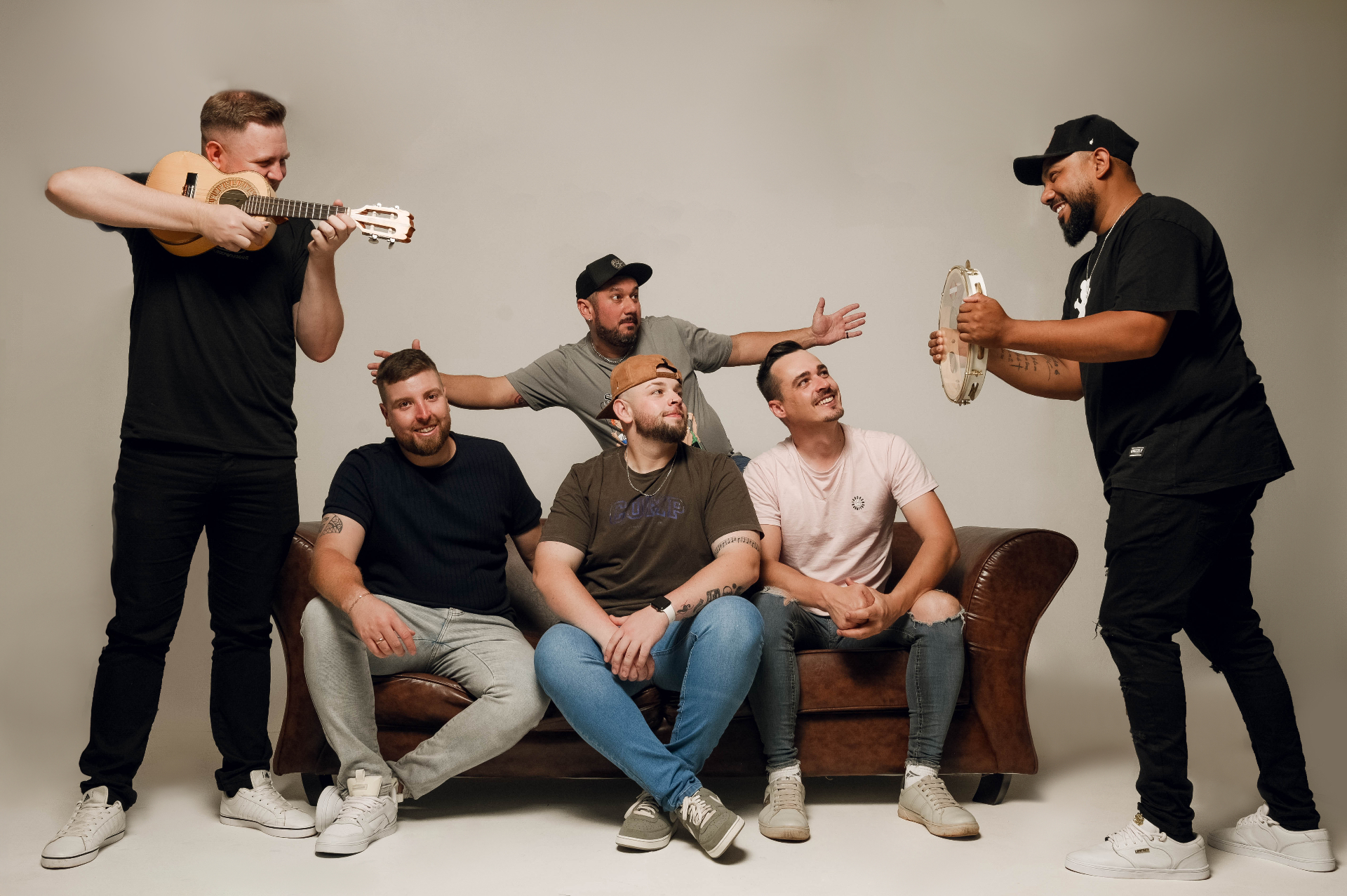 Pagode Manero — ouça no Spotify